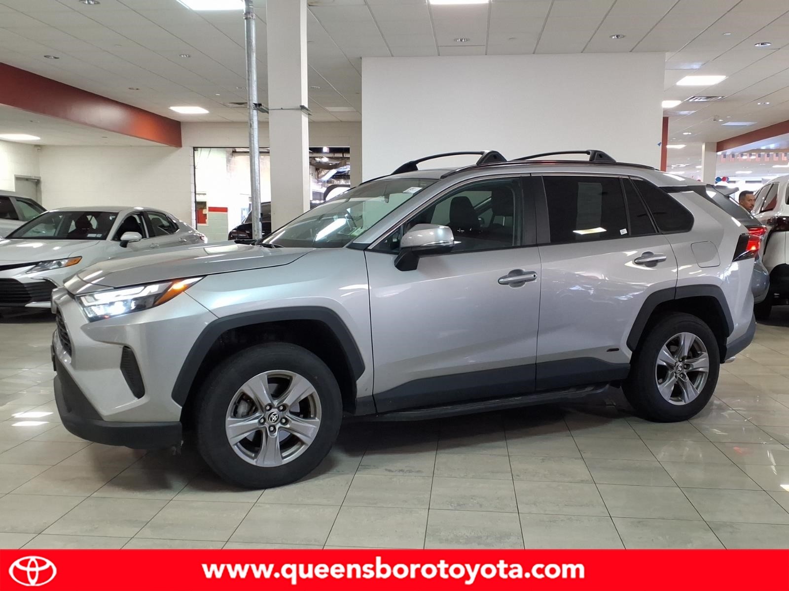 Used 2024 Toyota rav4 Sedan
