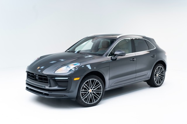 2024  Macan  in , 