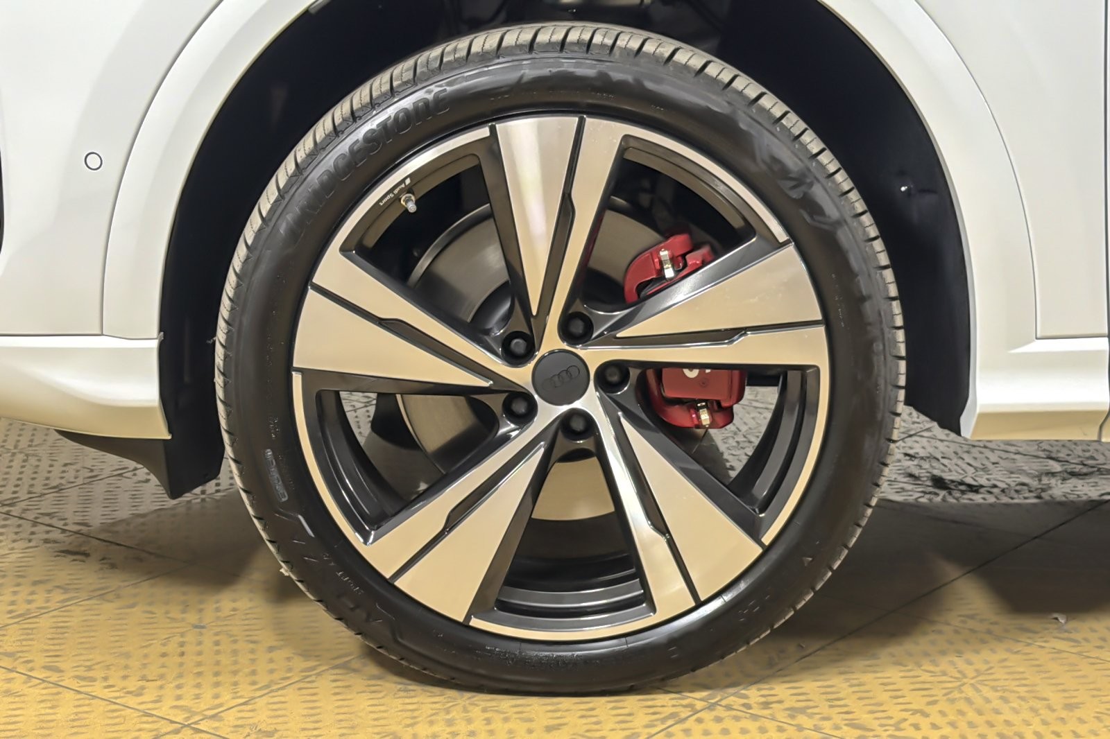 New 2026 Glacier White Metallic Audi Premium Plus 3.0 TFSI quattro image 26