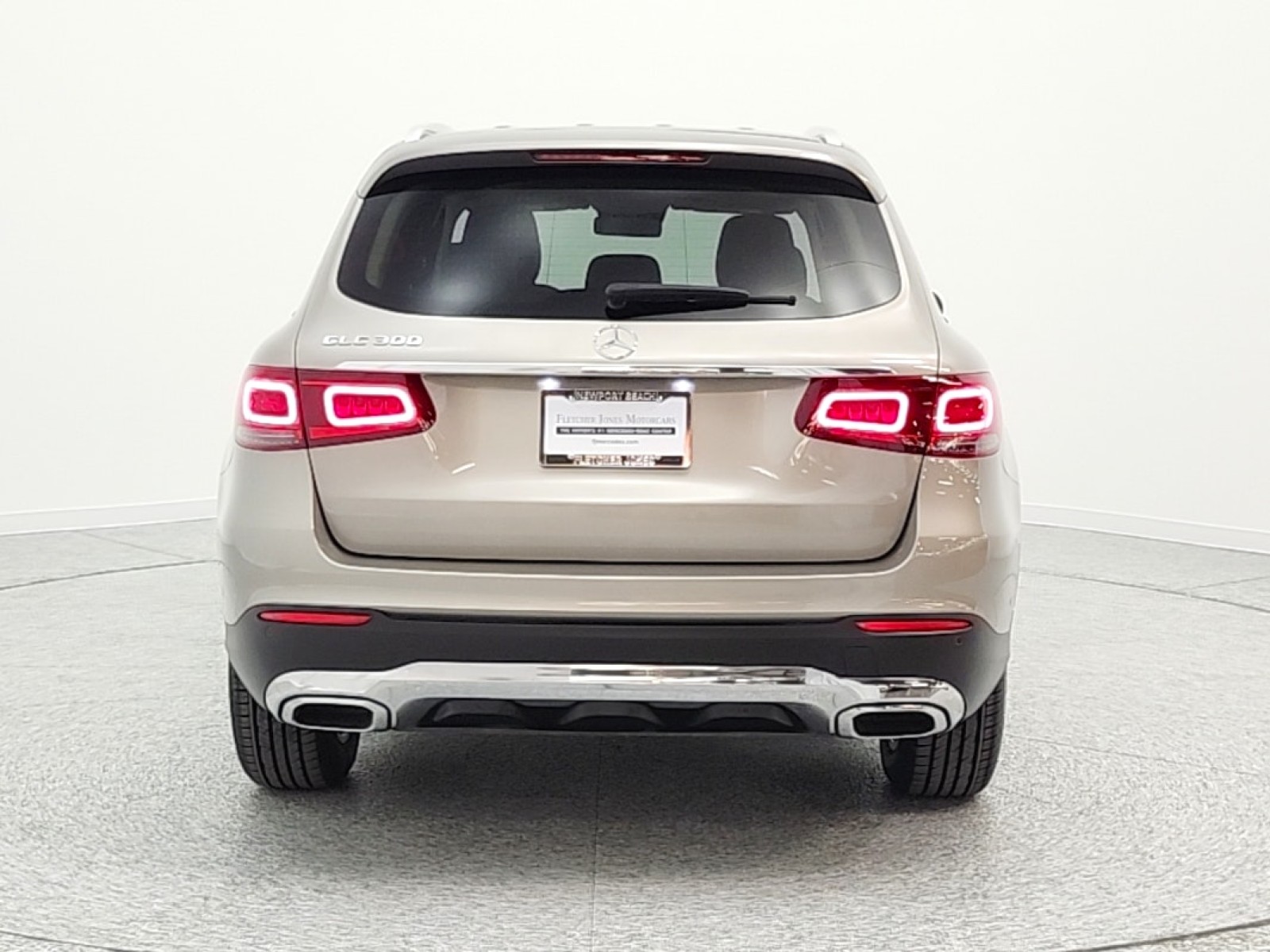 Used 2022 Mojave Silver Metallic Mercedes-Benz GLC 300 SUV image 6