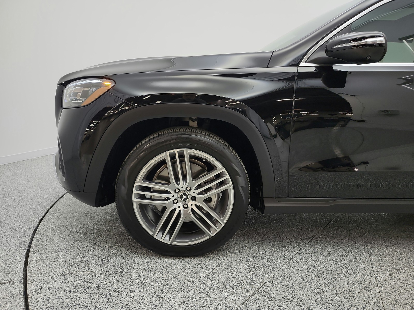 Certified Used 2025 Black Mercedes-Benz GLS 450 4MATIC® SUV image 28