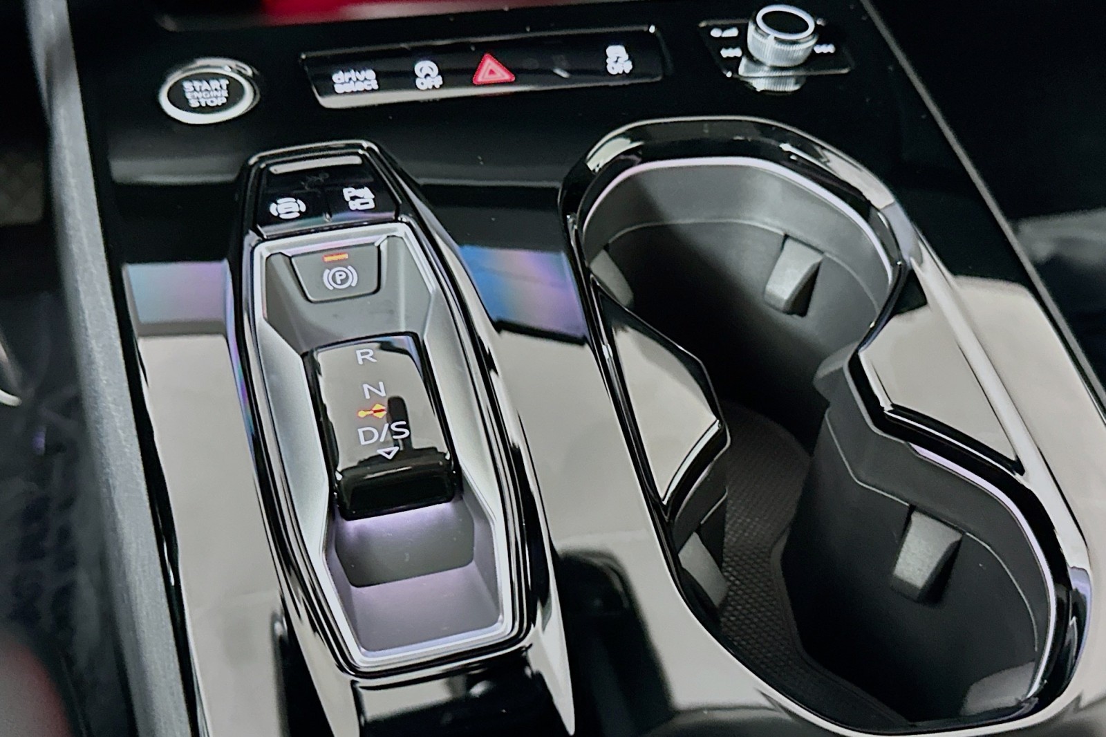 New 2026 Glacier White Metallic Audi Premium Plus image 7