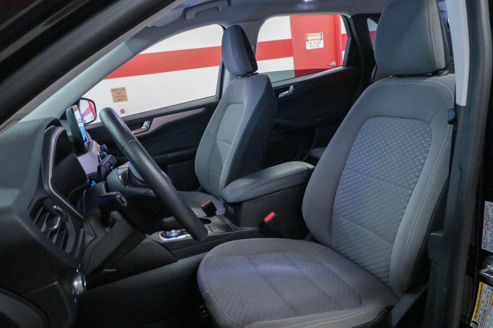Used Car 2021 Ford Escape  Se Hybrid For Sale Under $25,000 In Austin, Texas