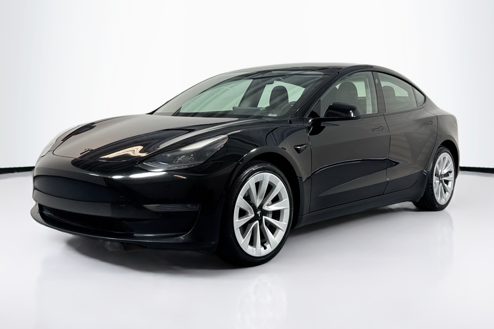 2021 Tesla Model 3 Base's photo