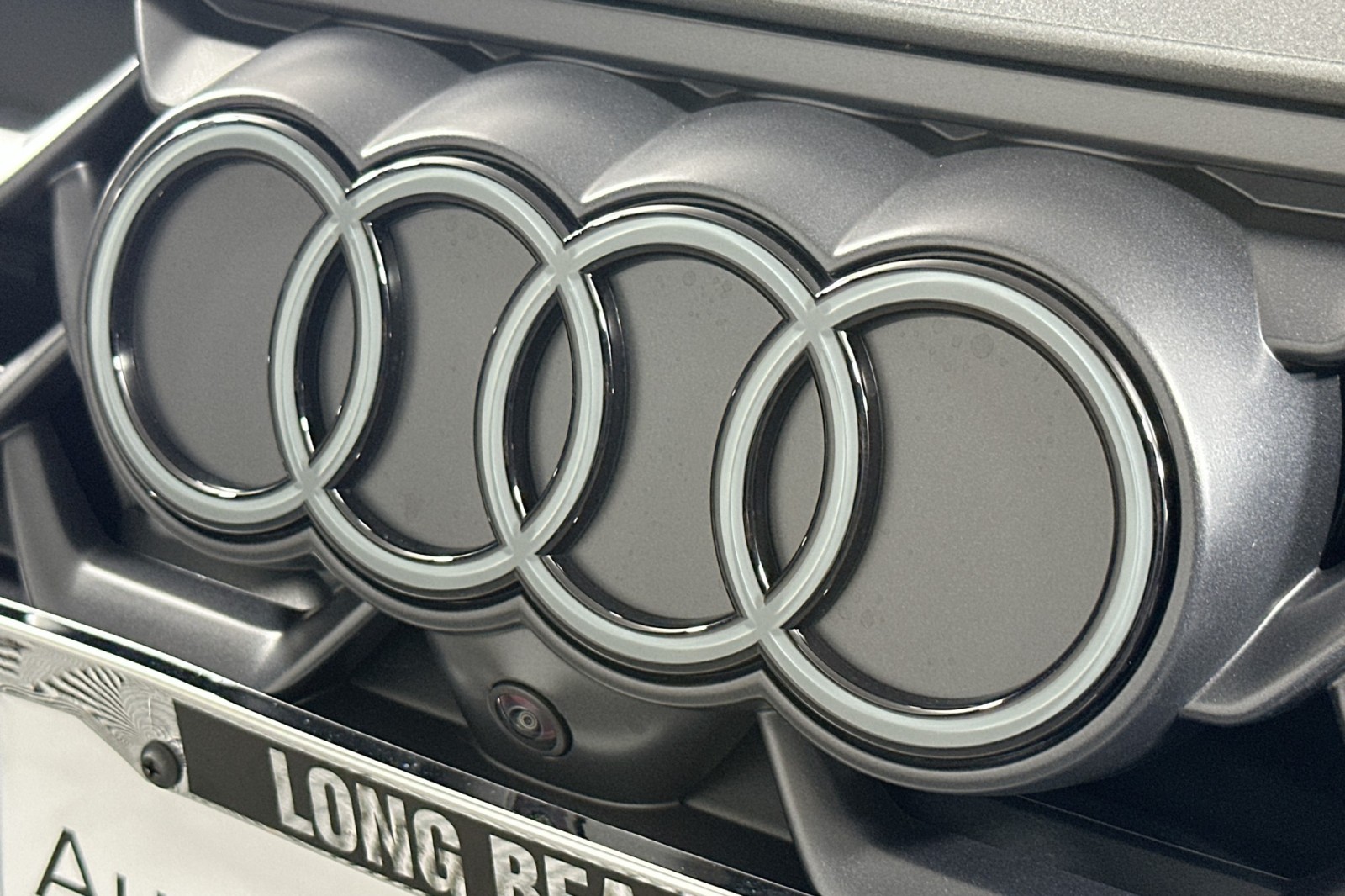 New 2026 Daytona Gray Pearl Effect Audi Premium image 14