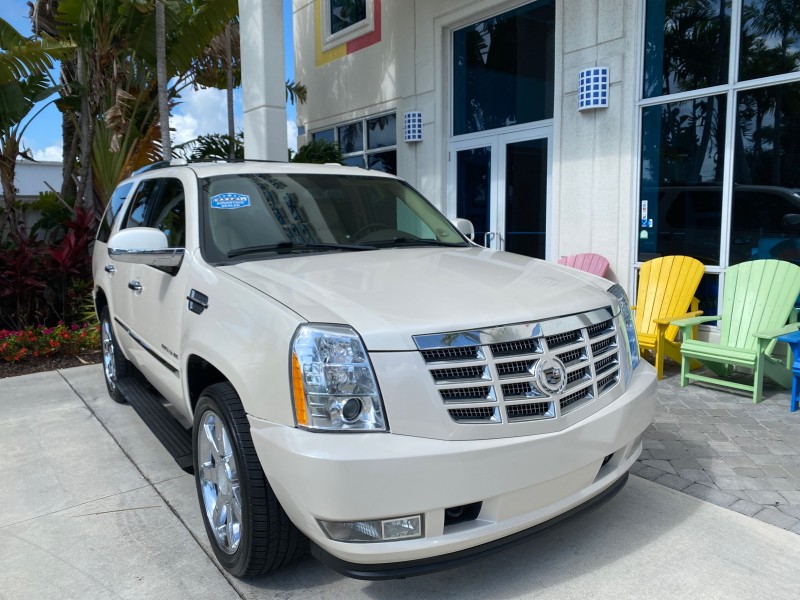 2010 Cadillac Escalade SUNROOF NAV Premium LOW MILES 66,933 in ,