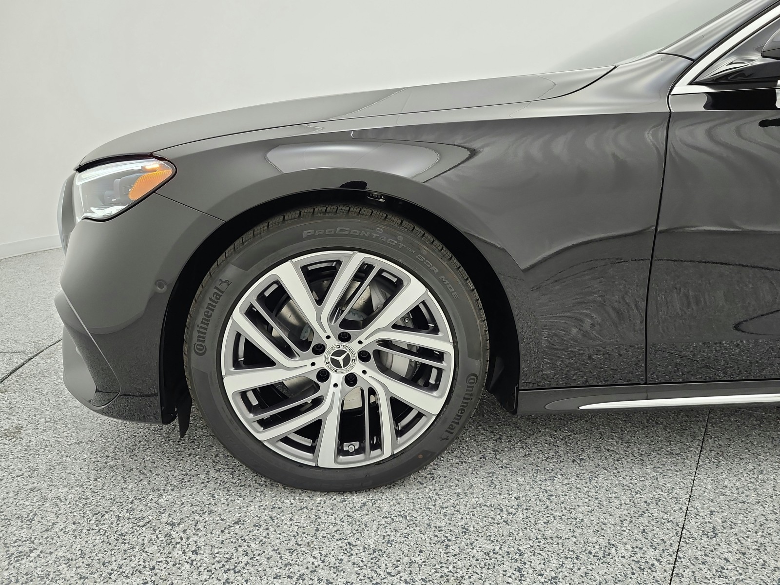 New 2026 Black Mercedes-Benz E 350 RWD Sedan image 13