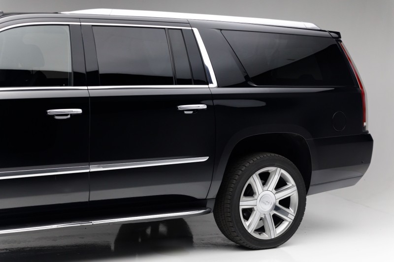 2018 Cadillac Escalade ESV Premium Luxury in , 