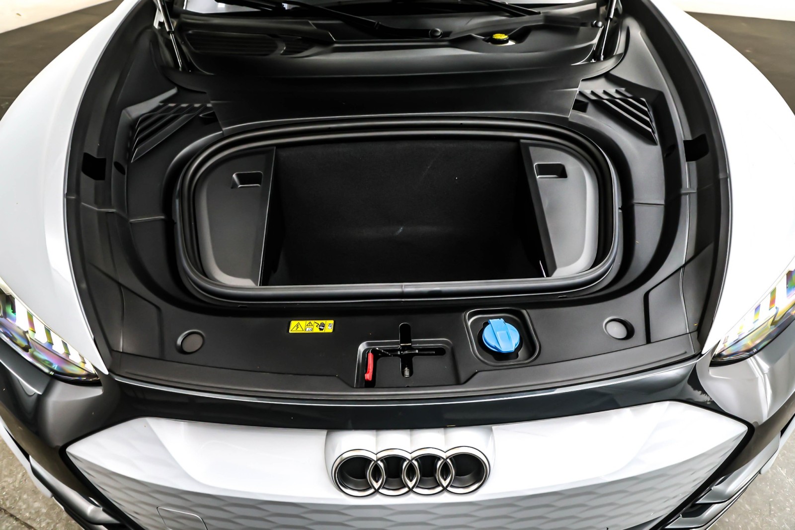 Used 2024 Suzuka Gray Metallic Audi Premium Plus quattro image 11