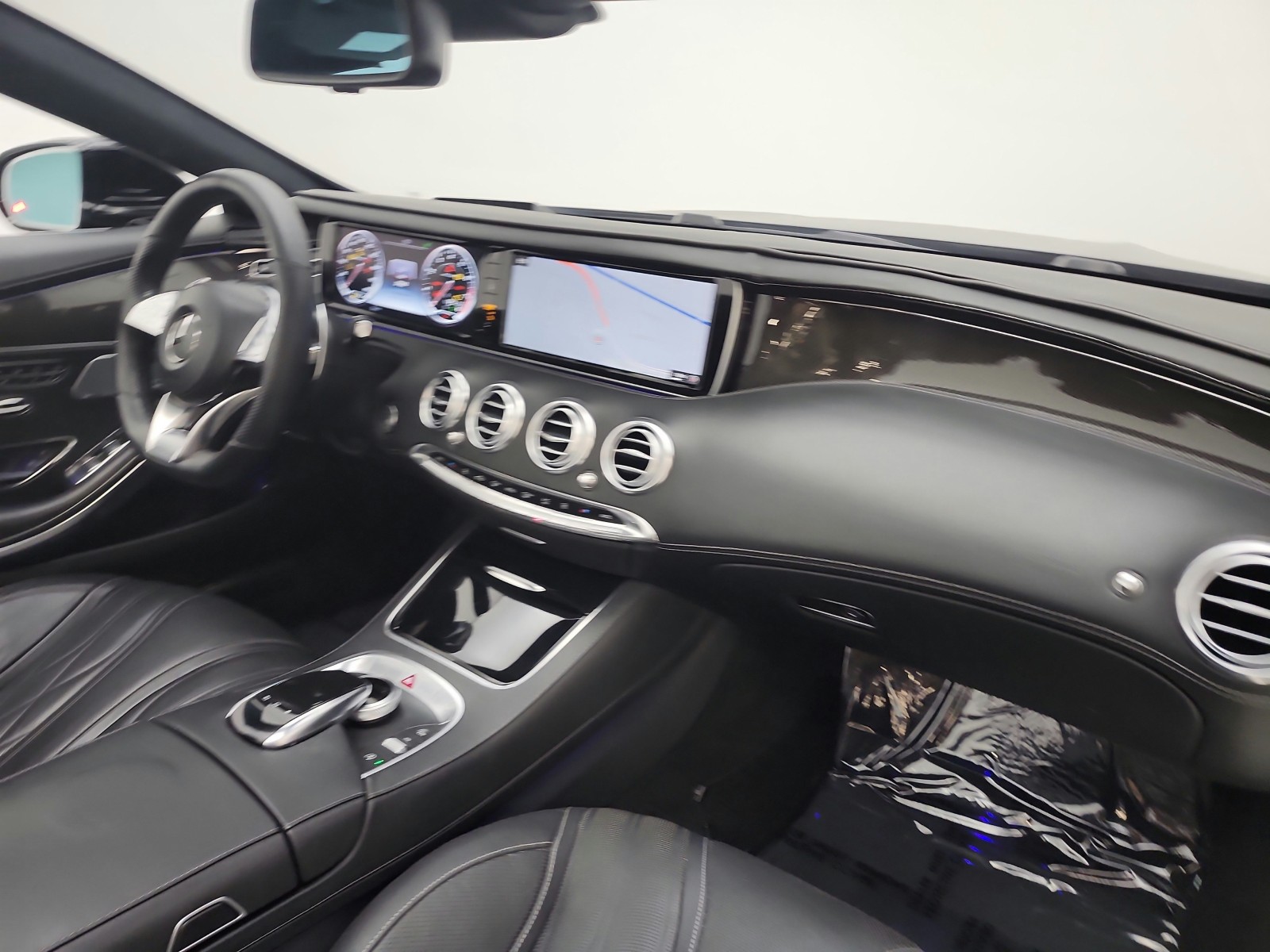 Used 2017 Black Mercedes-Benz AMG® S 63 4MATIC Cabriolet image 26
