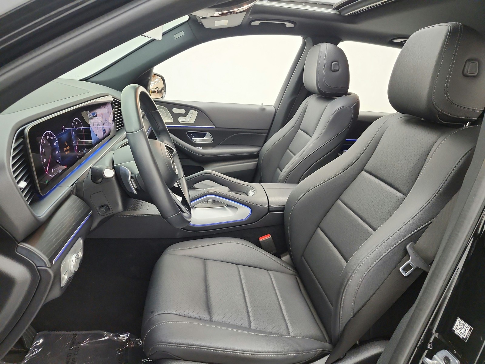 Certified Used 2024 Black Mercedes-Benz GLE 350 4MATIC® SUV image 15