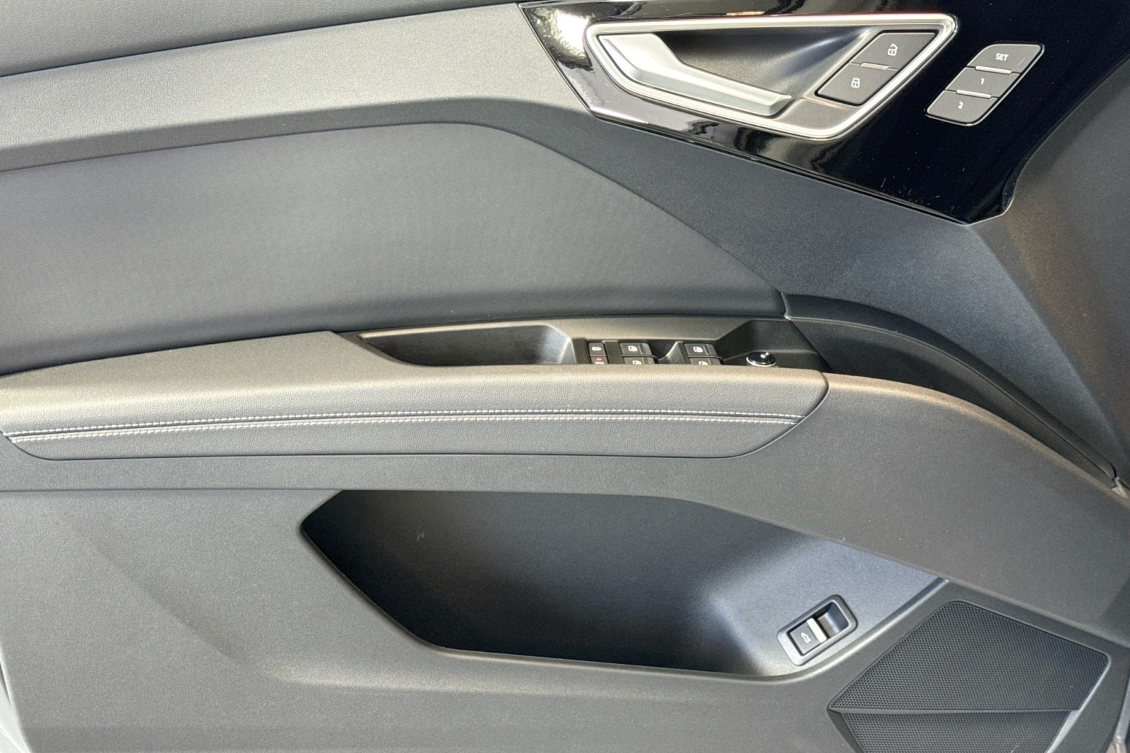 Used 2025 Pebble Gray Audi Premium Plus image 17