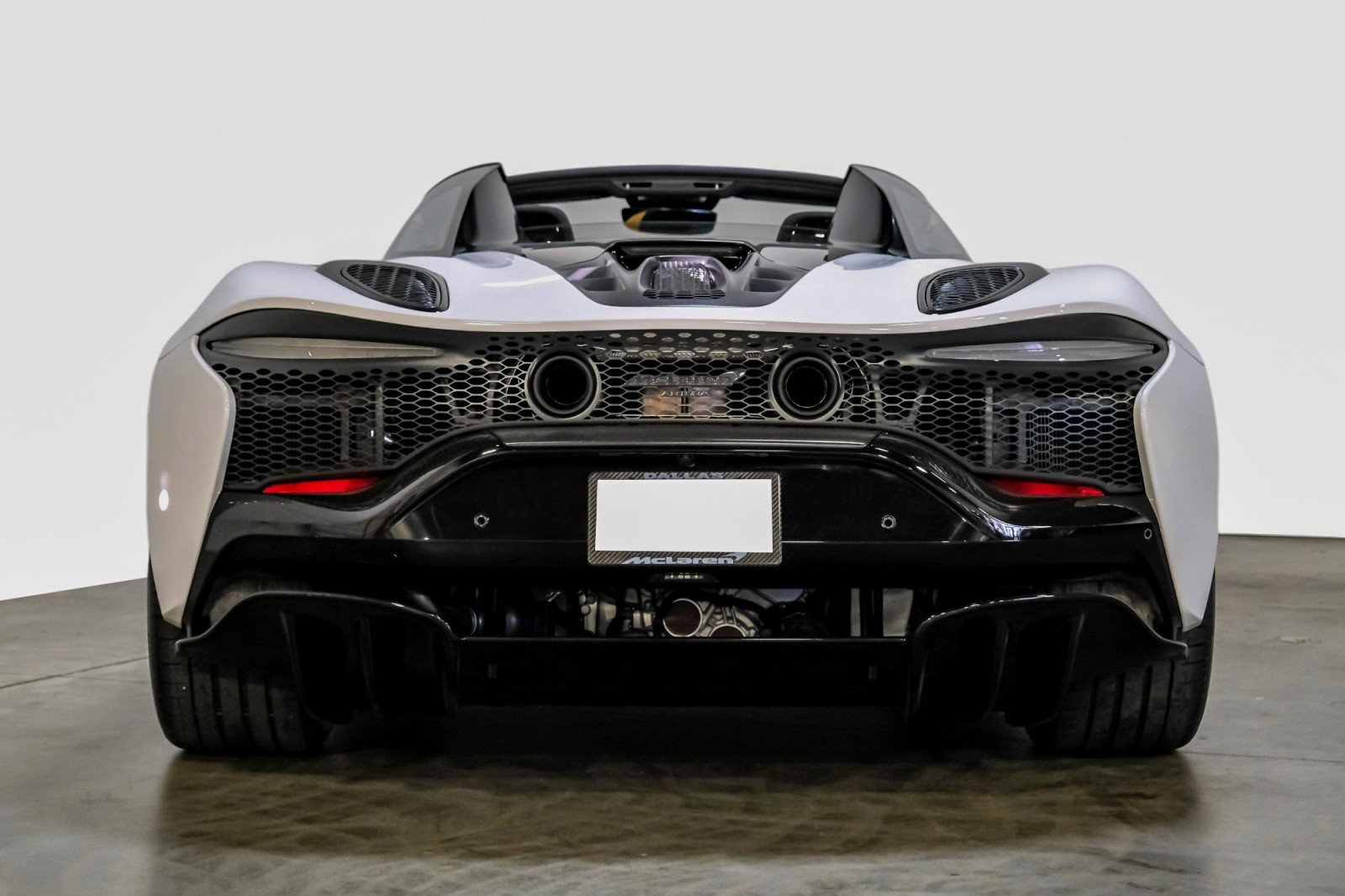 2025 McLaren Artura Spider 16