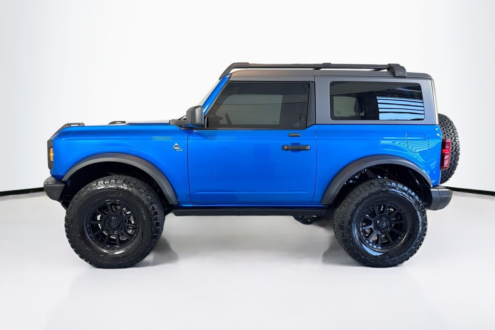 Used 2021 Velocity Blue Metallic Ford Black Diamond image 8