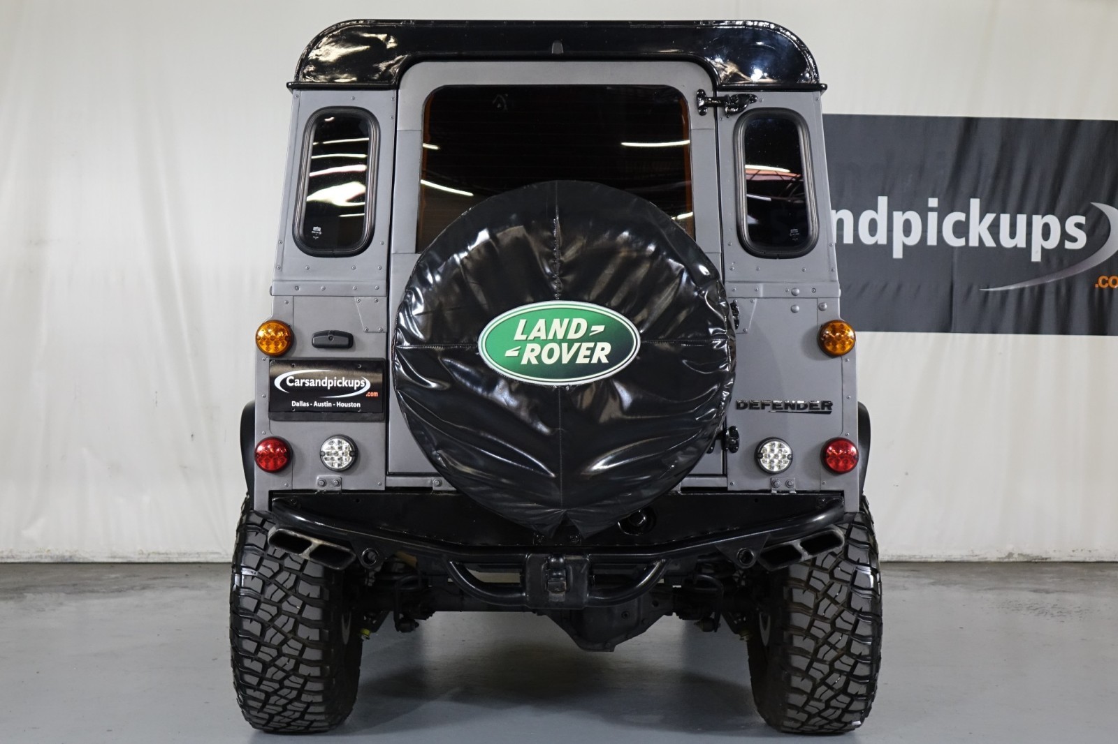 1993 Land Rover Defender 110 10