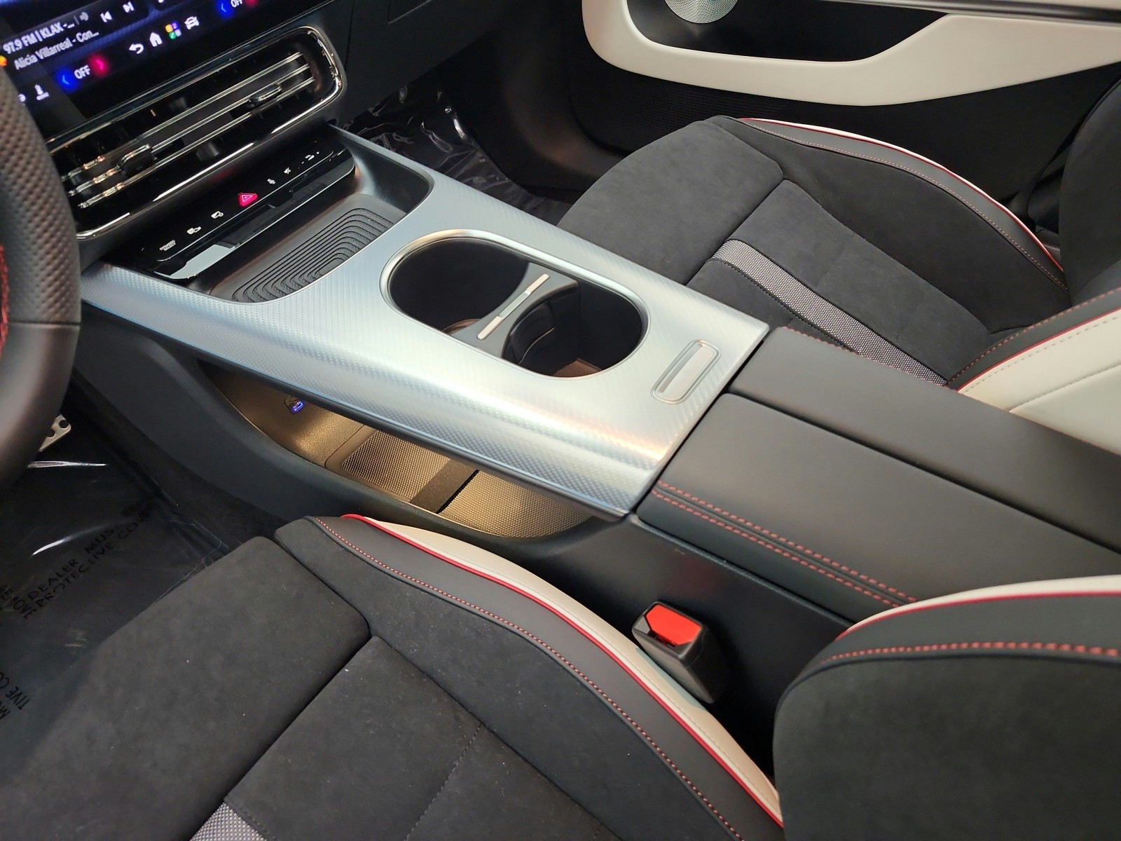 New 2027 Polar White Mercedes-Benz CLA 220 Hybrid FWD image 10