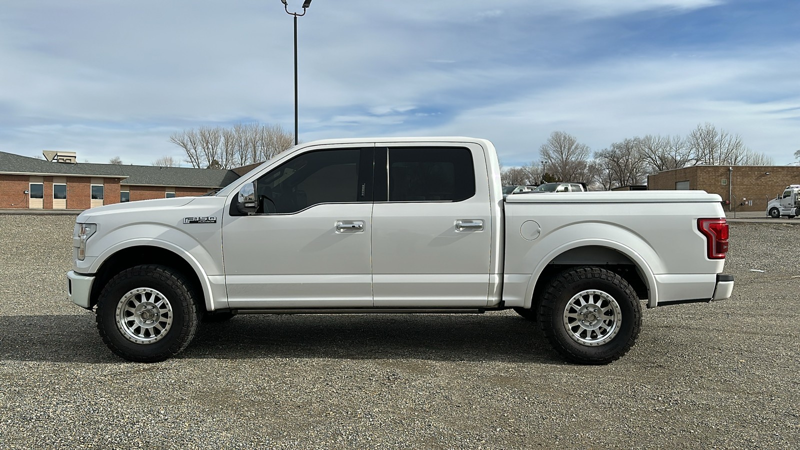 2016 Ford F-150 Platinum 7