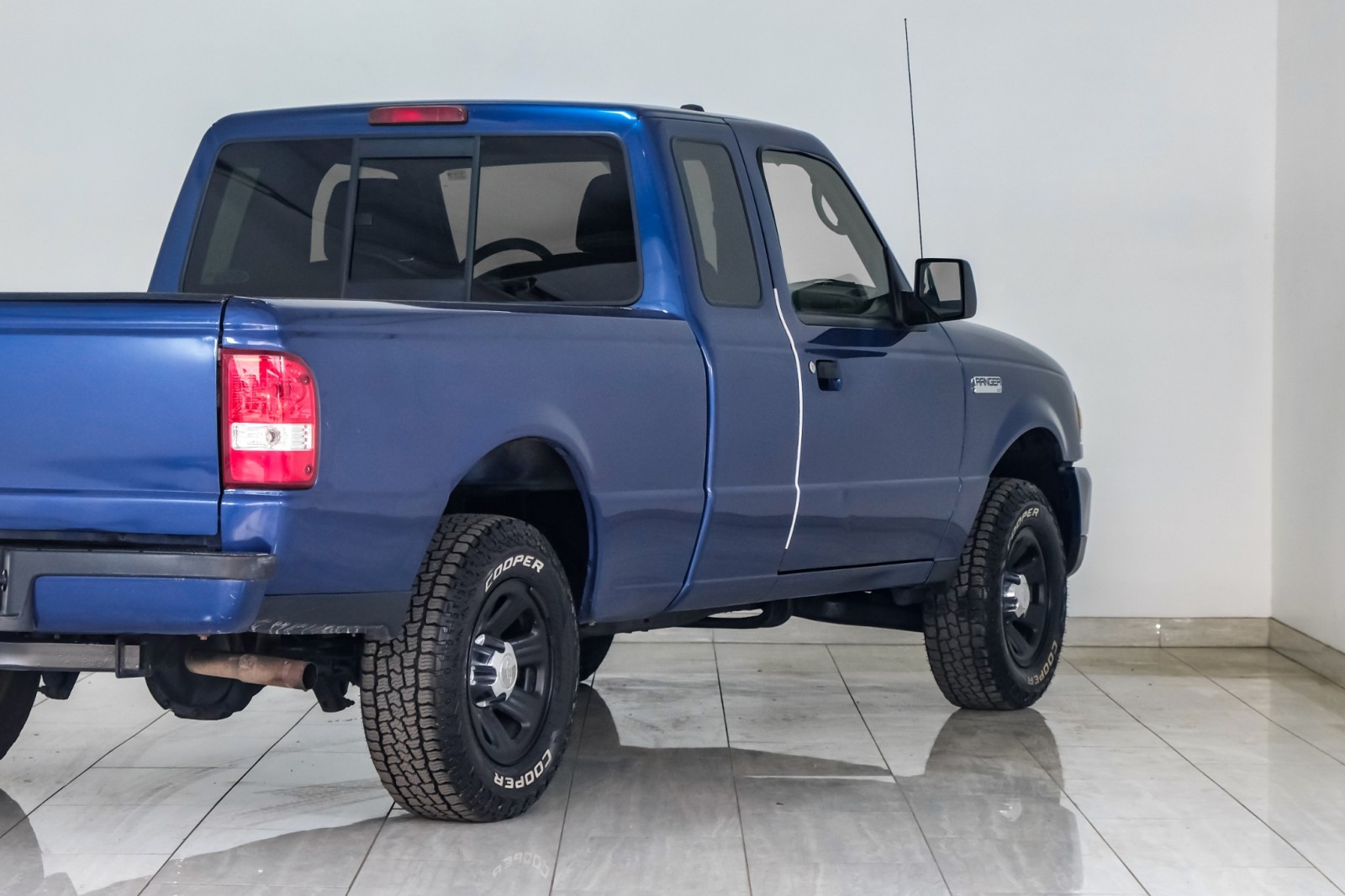 2011 Ford Ranger XL SUPERCAB AUTOMATIC TOWING HITCH BED LINER CRUIS 8