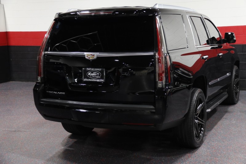 2016 Cadillac Escalade Luxury Collection 4WD 4dr Suv in , 