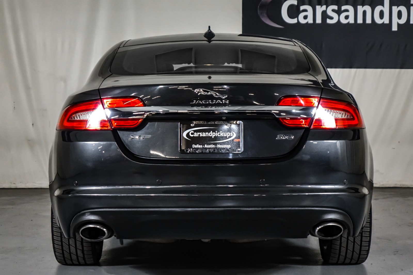 2015 Jaguar XF V6 Sport 9