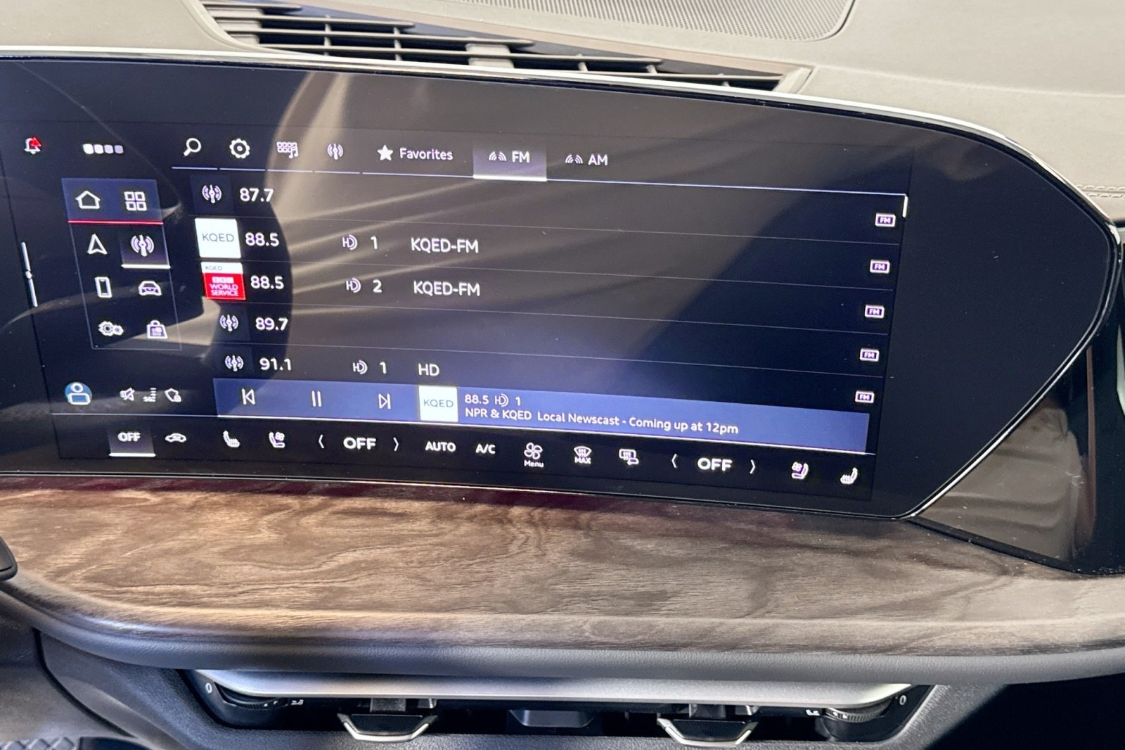 New 2025 Tambora Gray Metallic Audi Premium Plus 2.0 TFSI quattro image 13