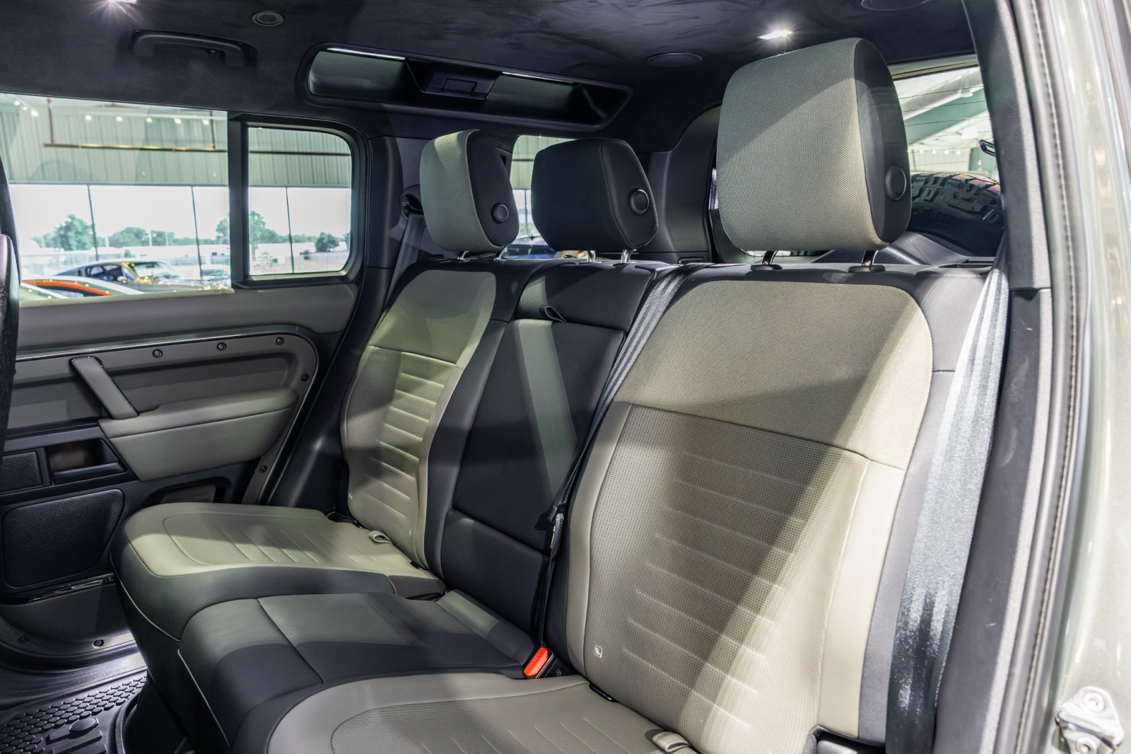 Used Car 2025 Land Rover Defender  Octa Edition One For Sale Under $160,000 In Boerne, Texas