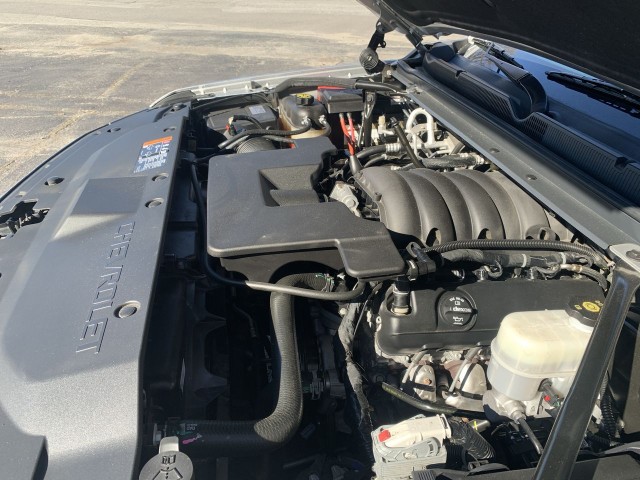 2019 Chevrolet Suburban Premier 32
