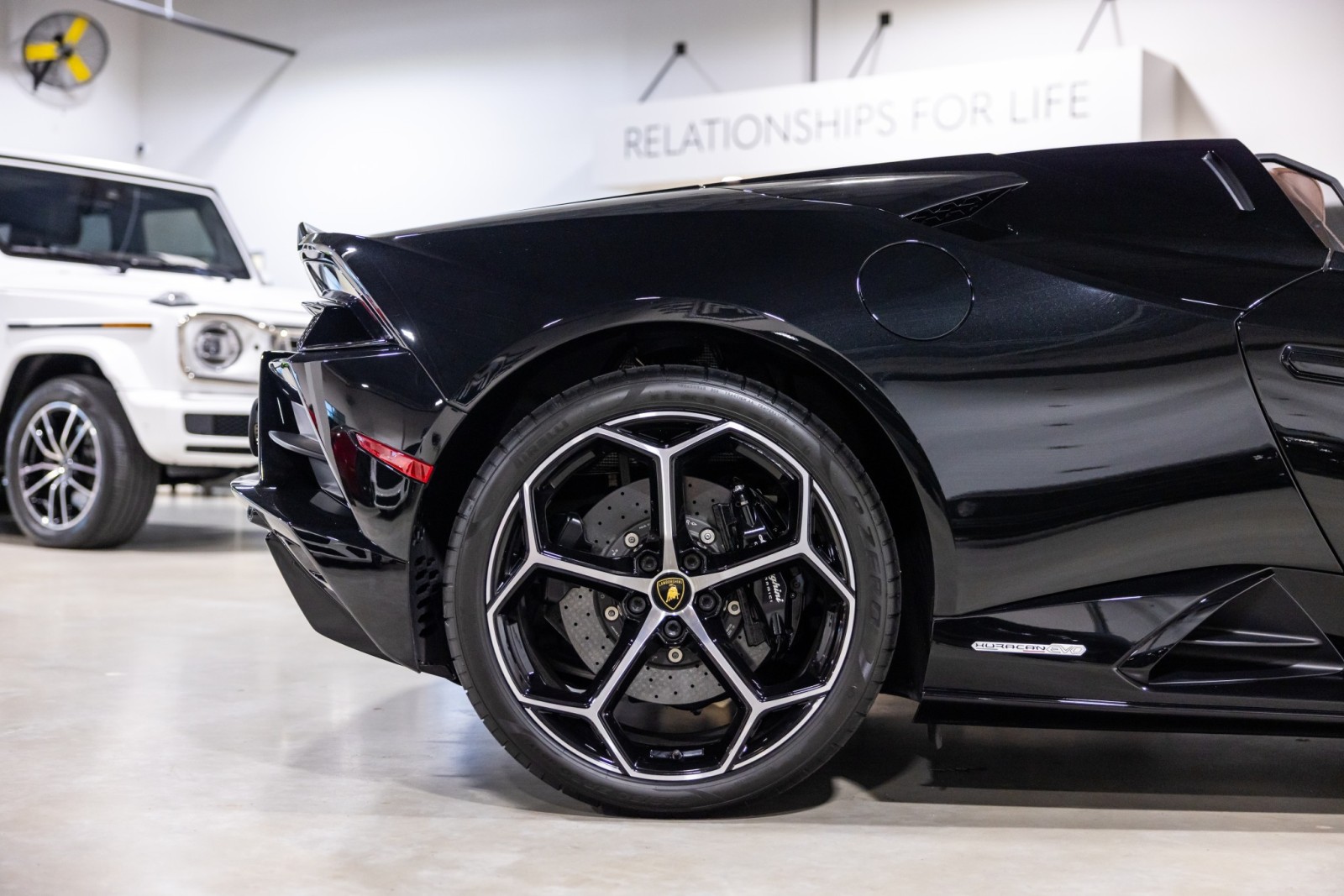2023 Lamborghini Huracan EVO - Photo 26