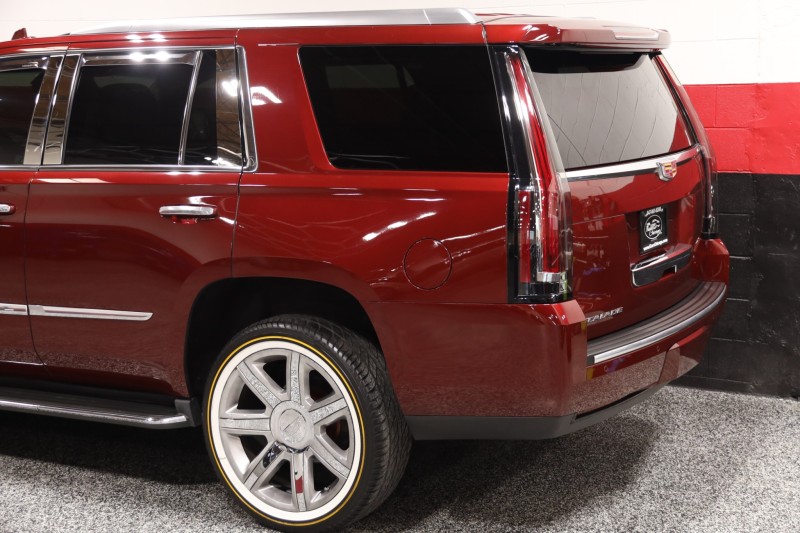 2016 Cadillac Escalade Luxury Collection 4dr Suv in , 