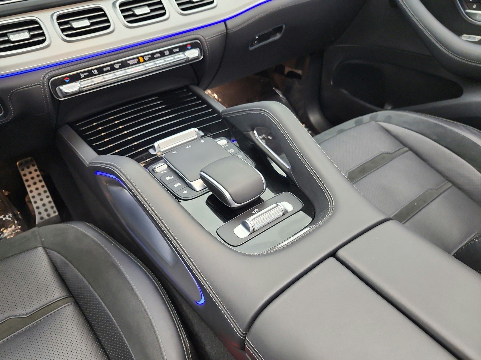 Certified Used 2024 Polar White Mercedes-Benz AMG® GLE 63 S 4MATIC+ Coupe image 16