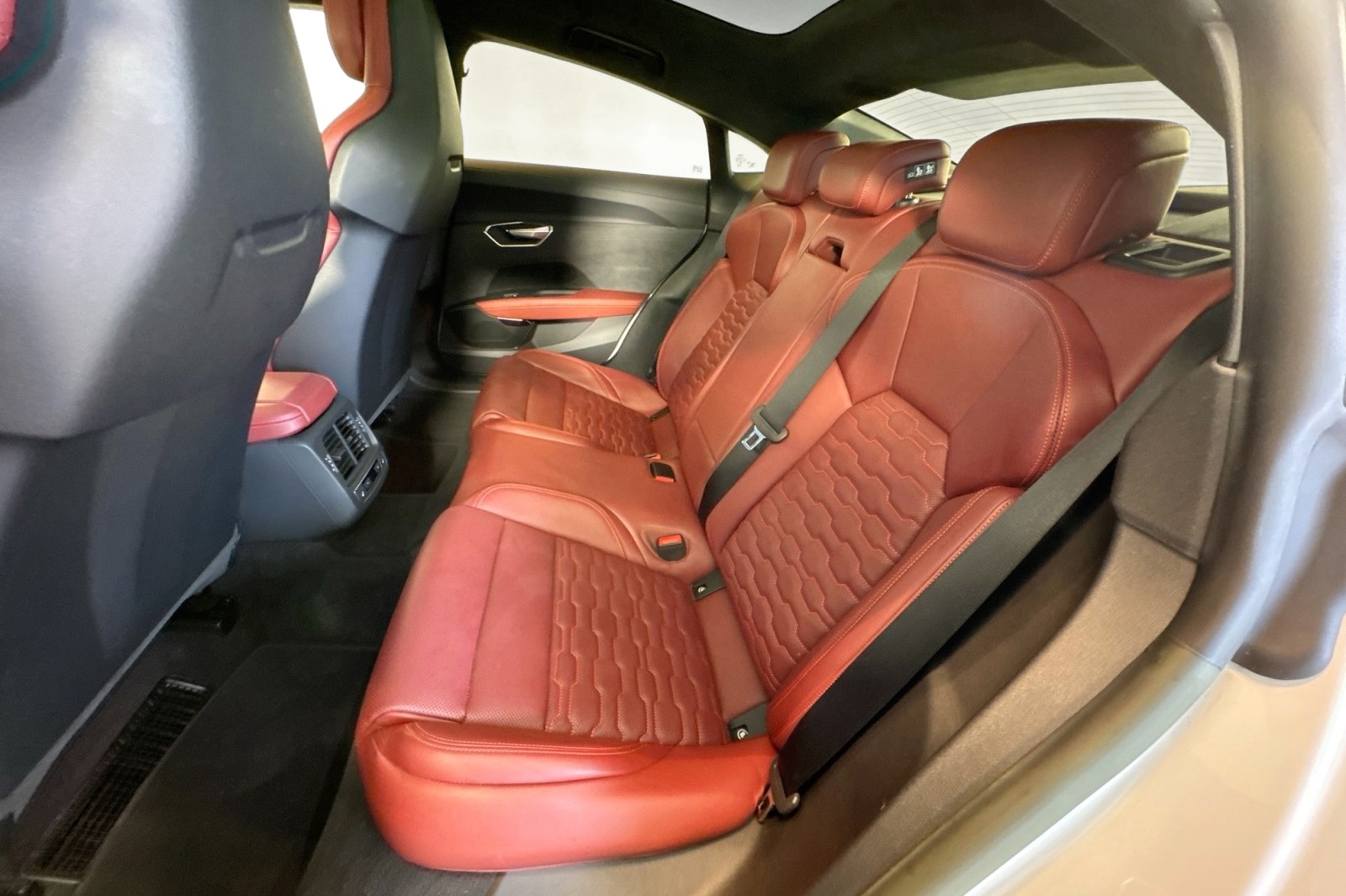 Used 2024 Suzuka Gray Metallic Audi  image 23