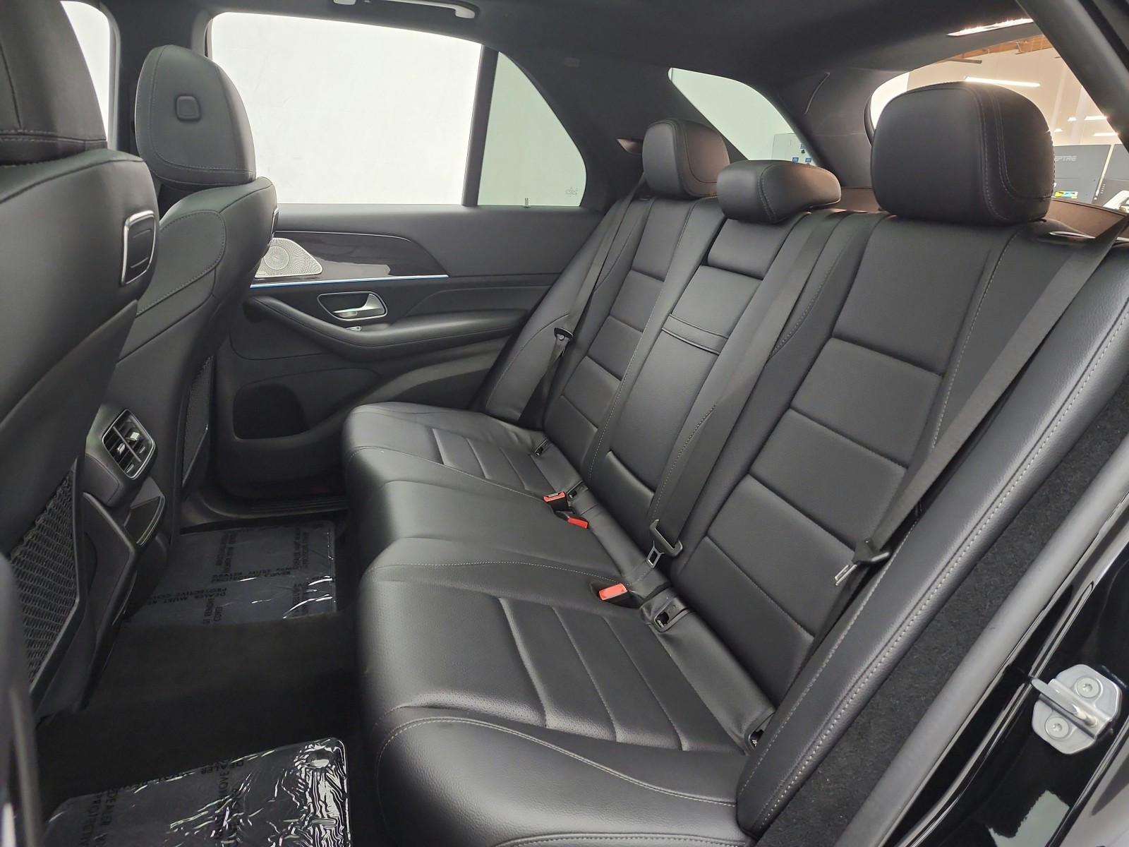 Used 2020 Black Mercedes-Benz GLE 350 SUV image 16