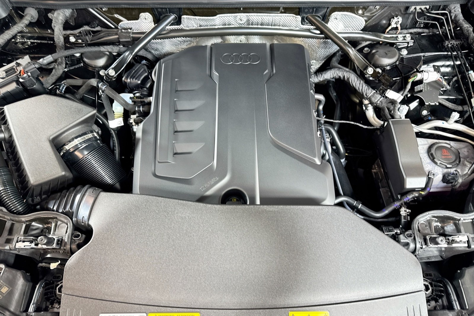 New 2025 Mythos Black Metallic Audi Premium Plus 2.0 TFSI quattro image 27