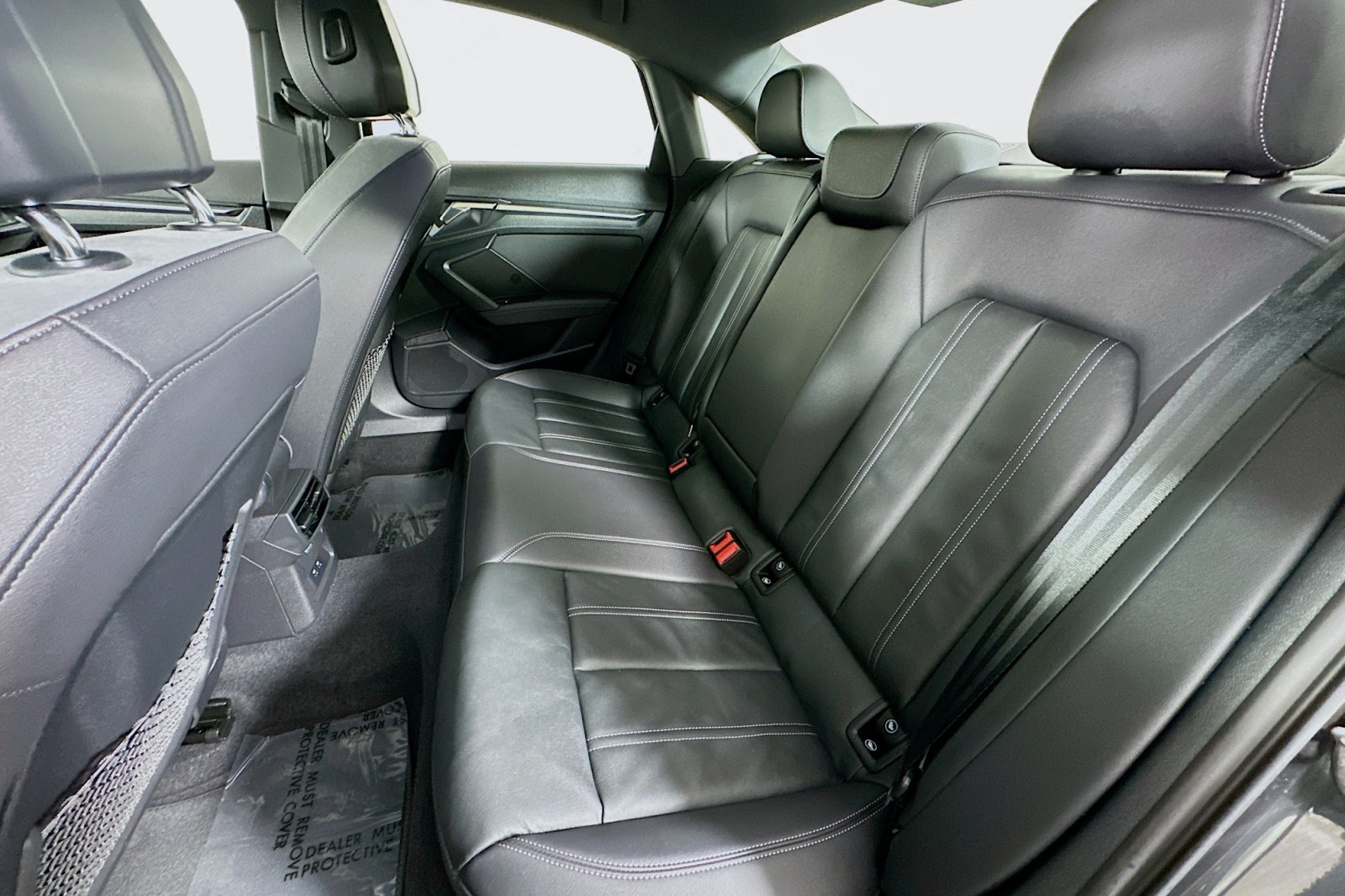 Used 2023 Manhattan Gray Metallic Audi Premium image 9