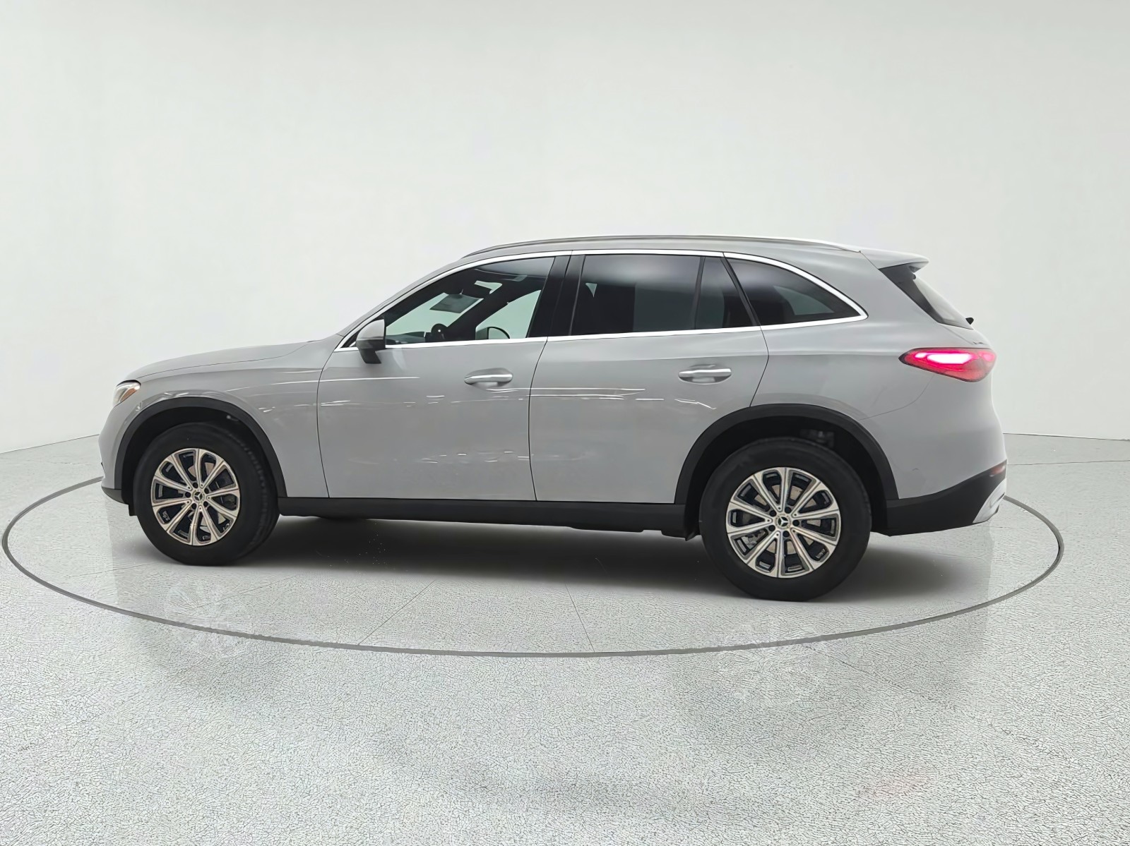 New 2027 MANUFAKTUR Alpine Grey Mercedes-Benz GLC 300 4MATIC® SUV image 7