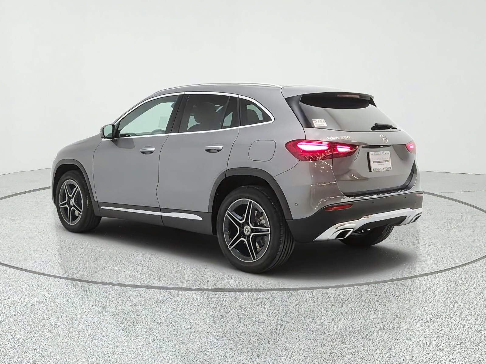 New 2026 Mountain Grey Metallic Mercedes-Benz GLA 250 SUV image 7