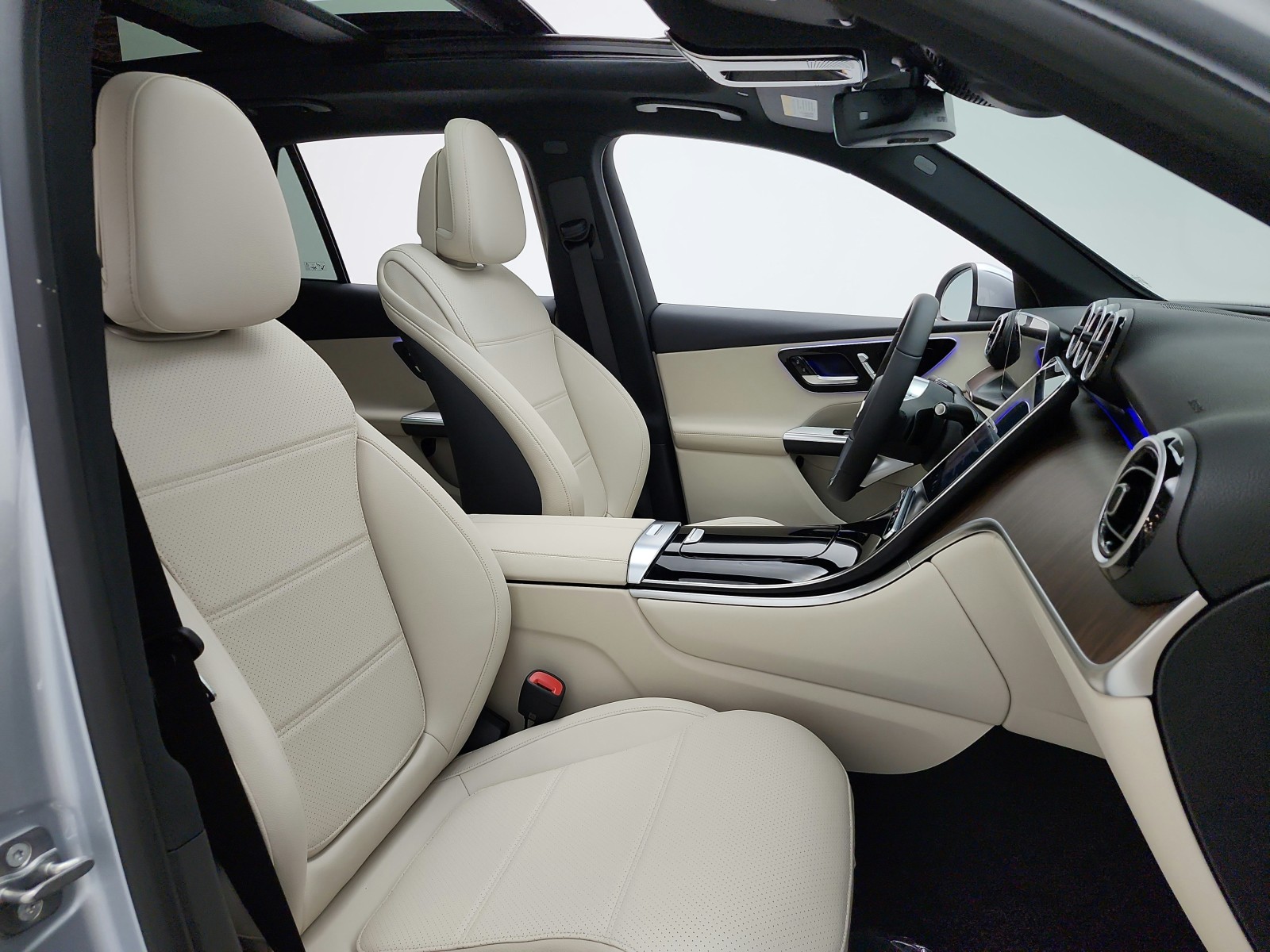 New 2027 Cirrus Silver Metallic Mercedes-Benz GLC 300 SUV image 15