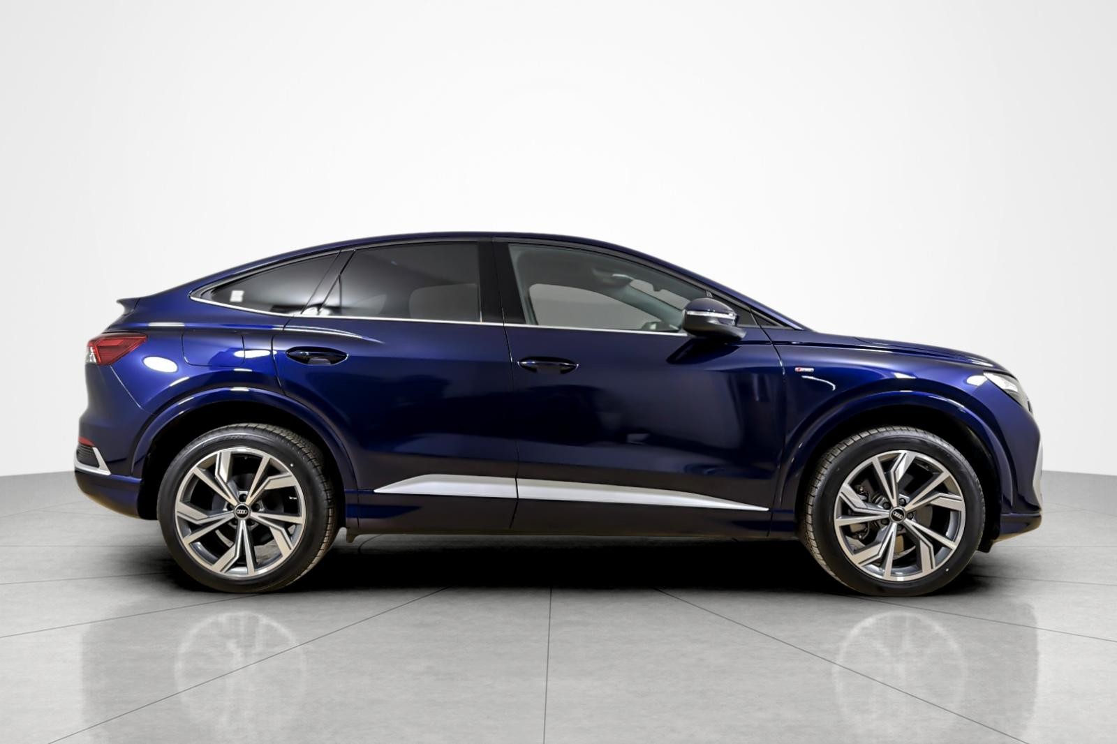 Certified Used 2023 Navarra Blue Metallic Audi Premium 50 quattro image 6