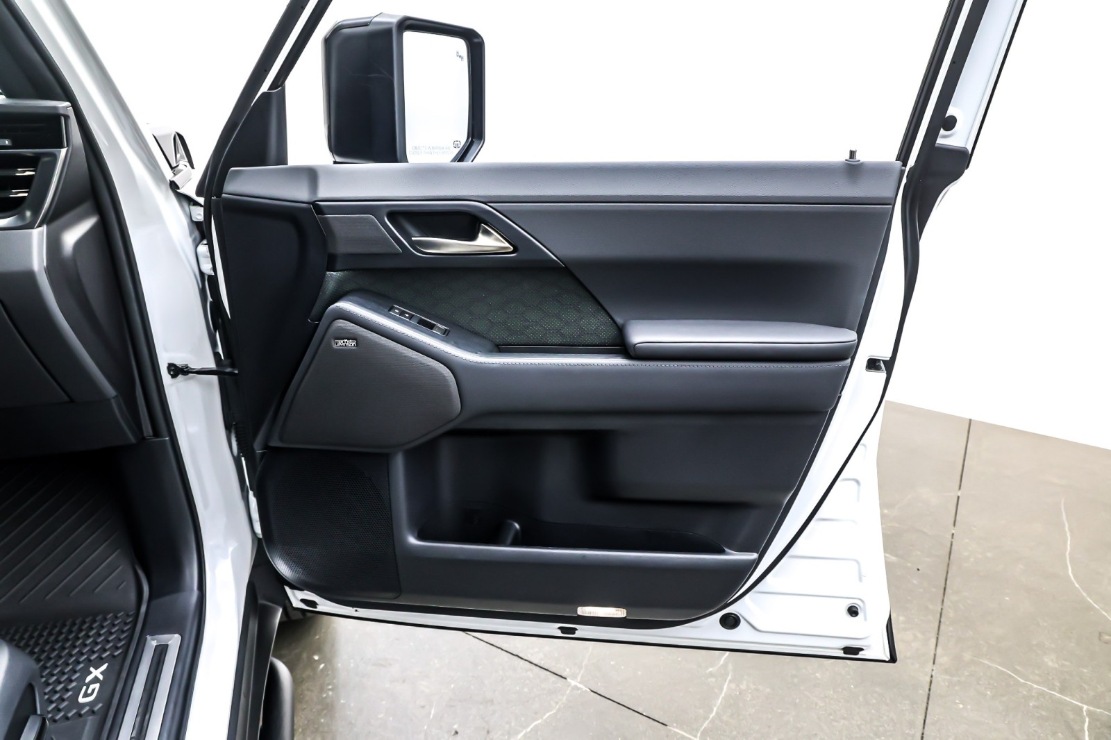 Used 2024 Eminent White Pearl Lexus GX 550 Overtrail+ image 25