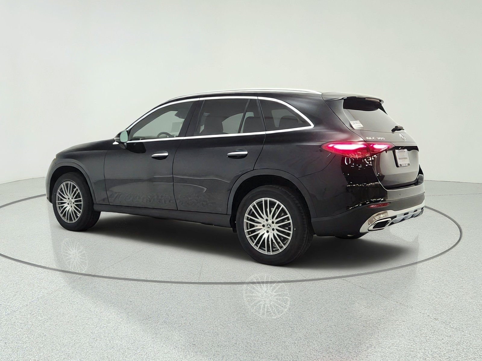 New 2027 Black Mercedes-Benz GLC 300 SUV image 7
