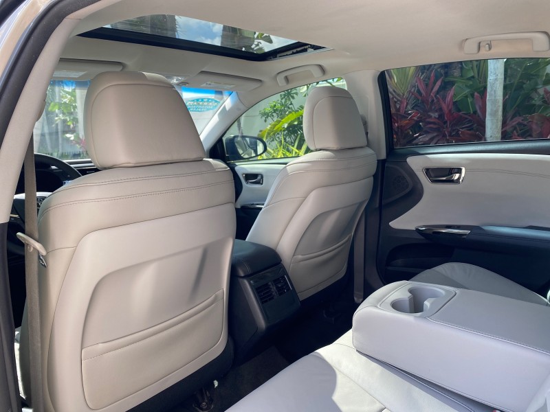 2013 Toyota Avalon XLE Premium LOW MILES 56,196 in , 
