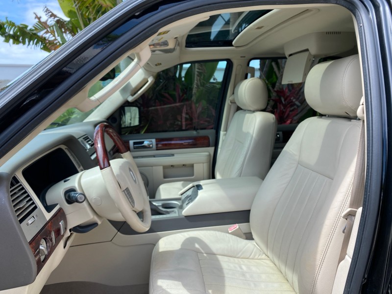 2004 Lincoln Navigator LOW MILES 67,511 SUNROOF in ,