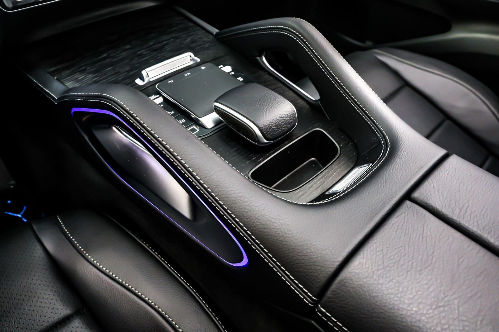 New 2026 Obsidian Black Metallic Mercedes-Benz GLE 350 image 6