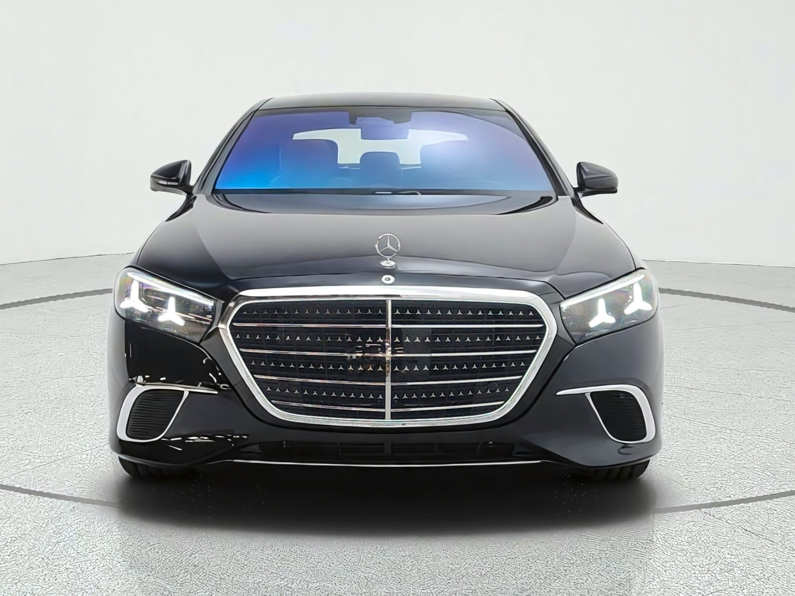 New 2027 Emerald Green Metallic Mercedes-Benz S 500 4MATIC® Sedan image 2