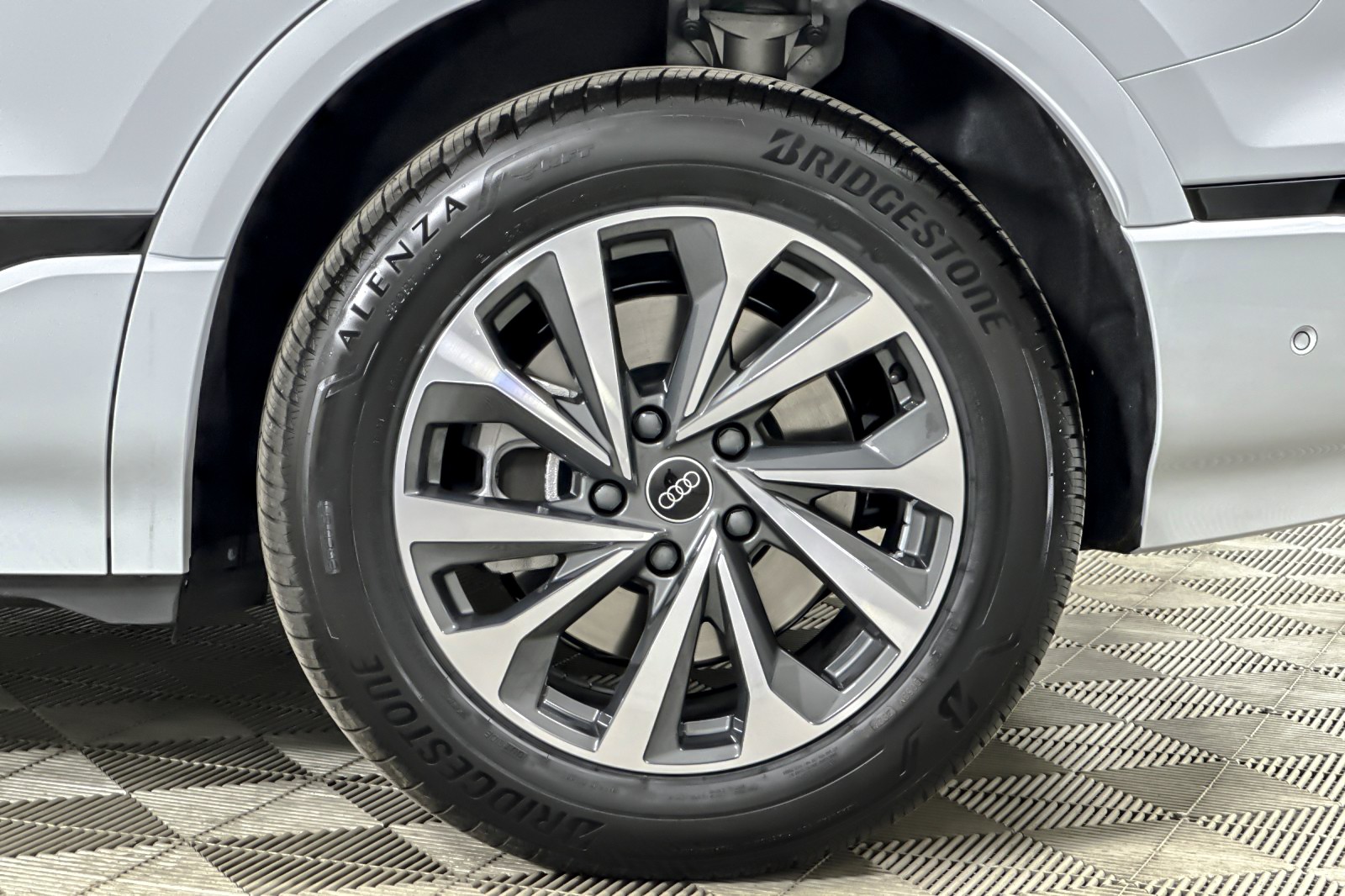 New 2025 Glacier White Metallic Audi Premium quattro image 23