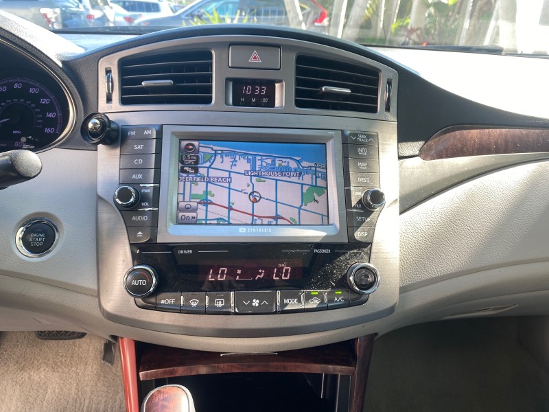 2011 Toyota Avalon Limited LOW MILES 80,879 in ,