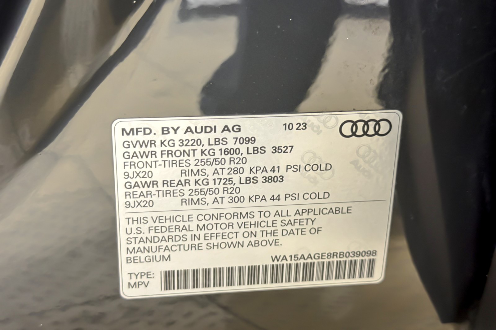 Used 2024 Manhattan Gray Metallic Audi Premium Plus quattro image 27