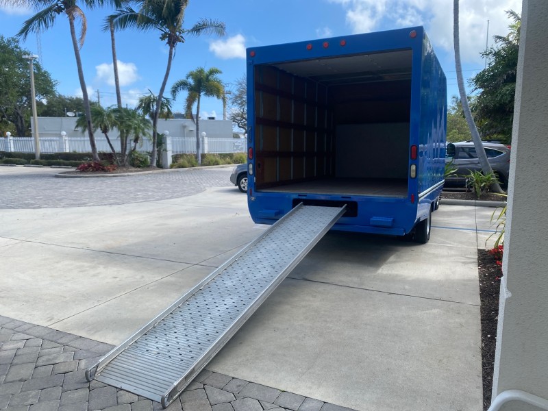 2006 Ford Econoline Commercial Cutaway LOW MILES 27,641 1 OWNER in , 