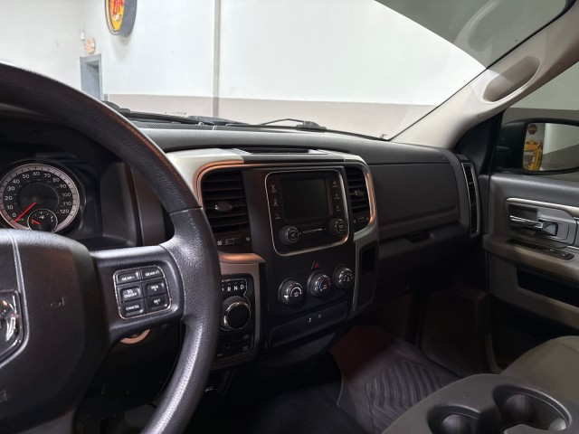 2020 Ram 1500 Classic SLT 4WD 5.7L-V8 in ,