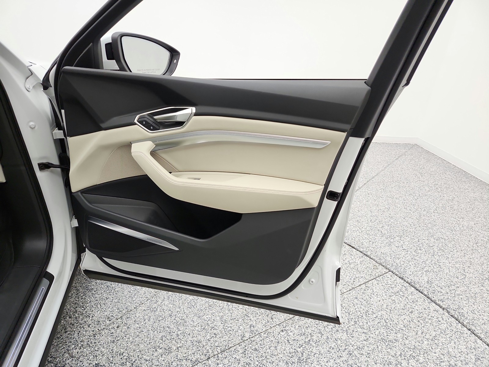 Used 2024 Glacier White Metallic Audi Premium Plus quattro image 20